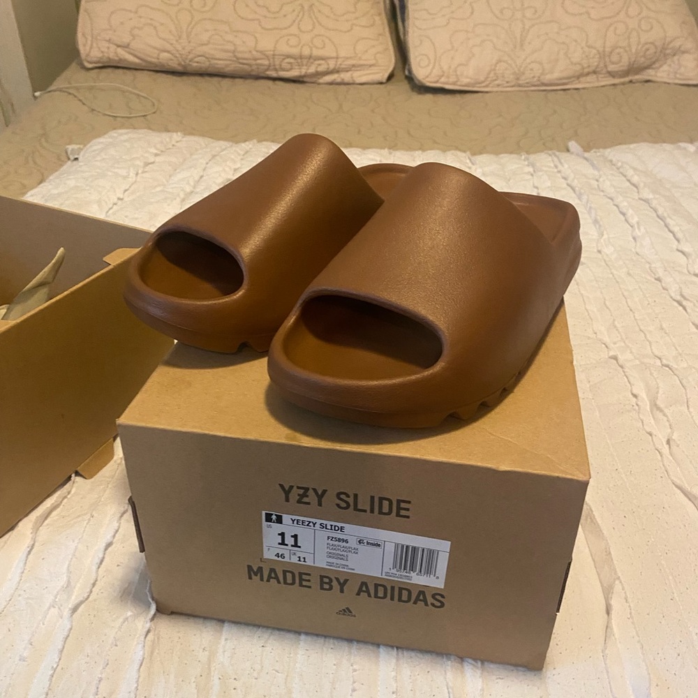 Yeezy Slides